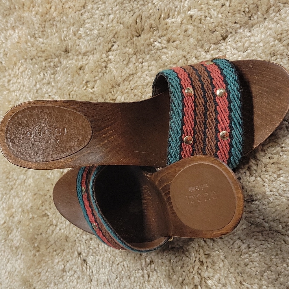 Gucci 4.5inch high heeled Sandals, size 6, good condition,